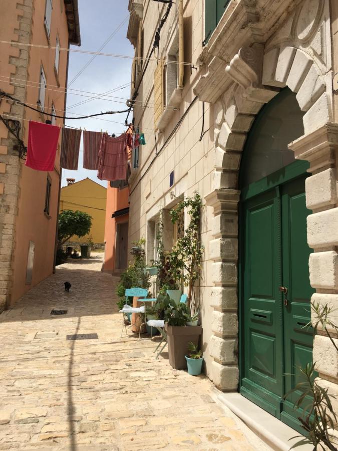 Casa Plava Sea View Apartment Ρόβινι Εξωτερικό φωτογραφία